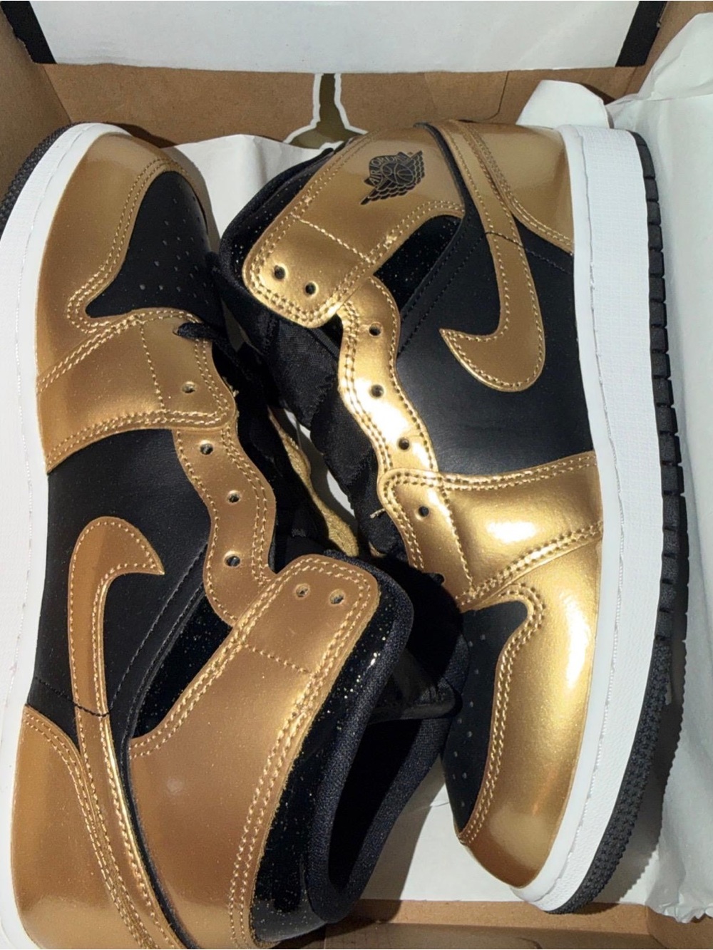 Air Jordan 1 Mid - Metallic Gold & Black Casual Sneakers